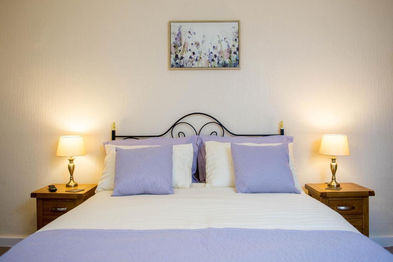 Awel Taf- Central Cottage Ideal For Families, With Parking 圣克莱尔斯 外观 照片